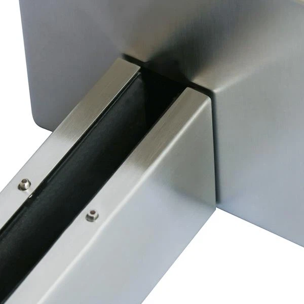 Patch Fitting Glass Partition