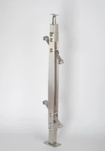 Nerezové schodišťové zábradlí se sklem